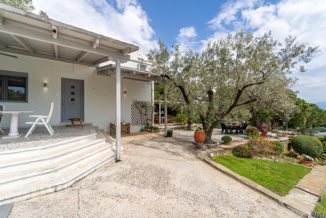 Villa Elia Kavala - Mediterranean Holiday Villa PalaiónTsiflíkion Exterior foto
