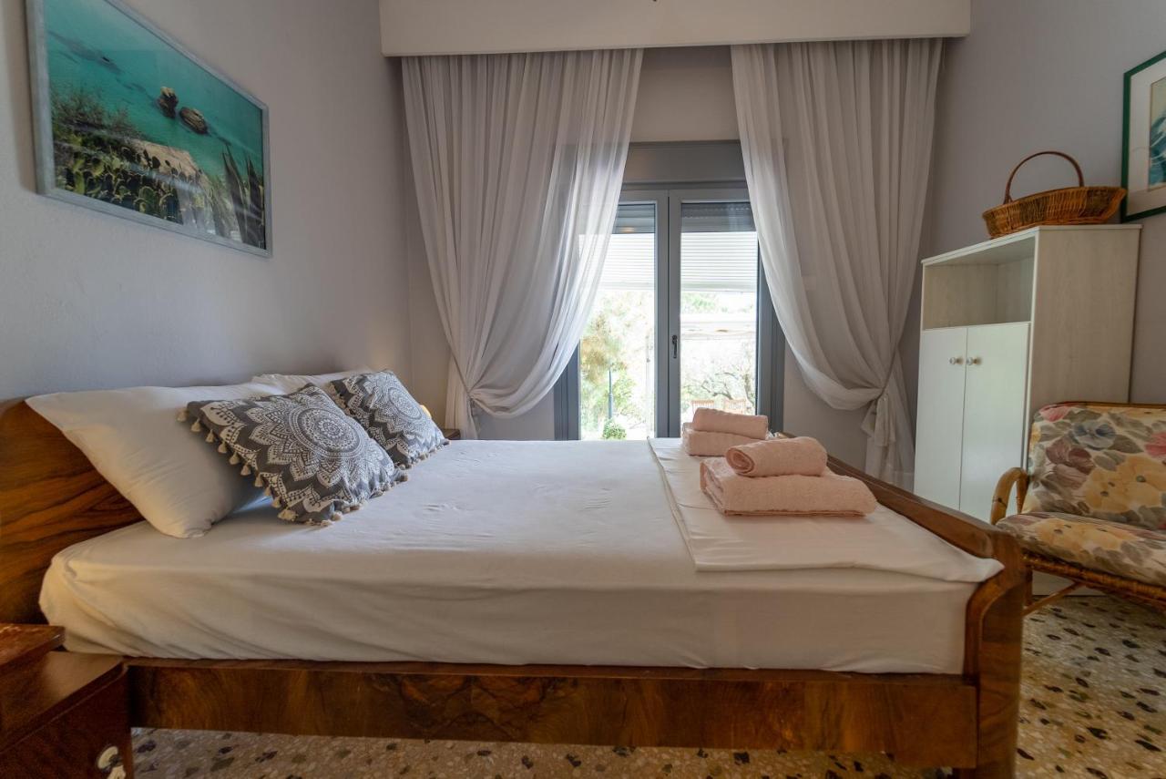 Villa Elia Kavala - Mediterranean Holiday Villa PalaiónTsiflíkion Exterior foto